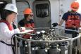 Scientists deploy equipment to take oxygen measurements in the Gulf of Mexico. Image: LUMCON/LSU
